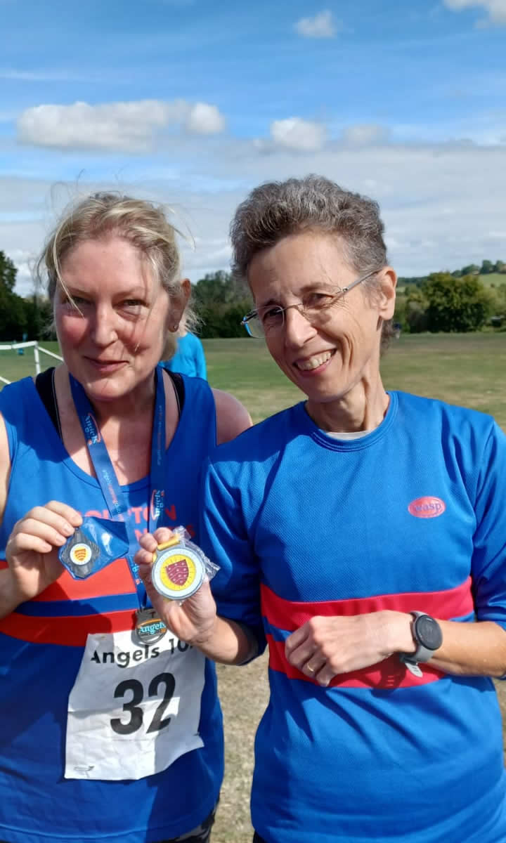 Jenny Evanson wins Bronze, while Lorna Shawcross wins Silver at Angels 10k Jenny Evanson wins Bronze, while Lorna Shawcross wins Silver at Angels 10k