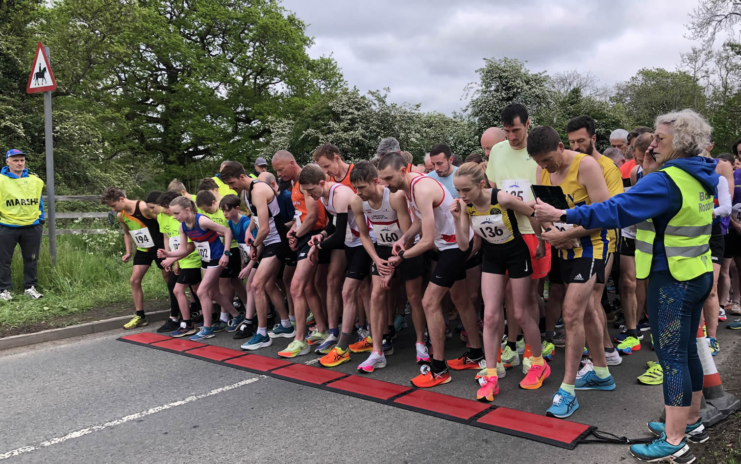 2023 Bourton Mile race start