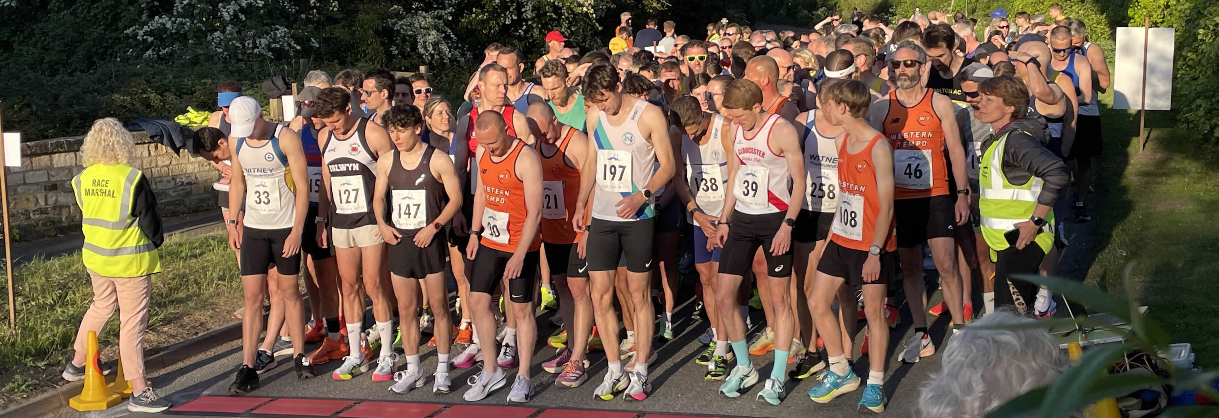 Start of the 2025 Bourton Mile