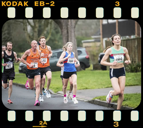 Steph leading a strong group of runners at Linda Franks 5 - Sunday 18th January 2026