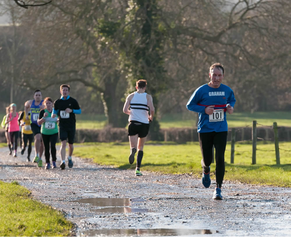 Bourton Roadrunners at Staverton 10m 28th January 2018
