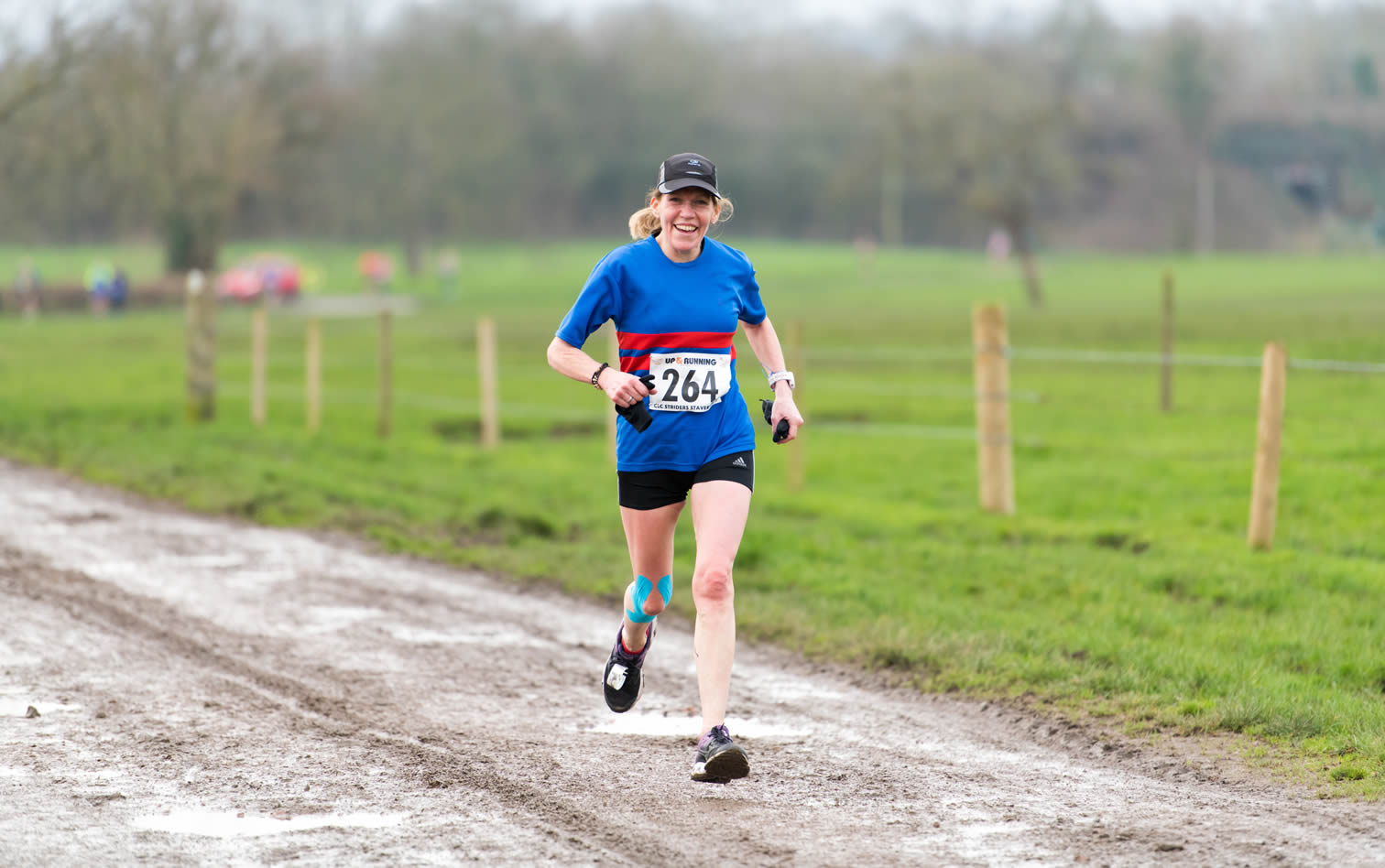 Bourton Roadrunners' Steph Holton at Staverton 10m - 26-01-2020